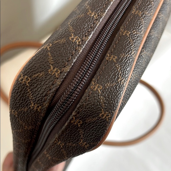 Rioni Elegant Brown and Tan Handbag - Picture 8 of 11